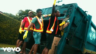 Topmann - DUTTY FOOT FREN (Official Music Video) Topmann - DUTTY FOOT FREN (Official Music Video)