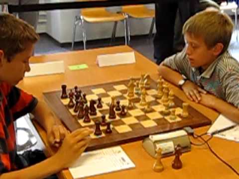 Blancs : Studer,Noël  0 - 1 Noirs : Georgiadis,Nico