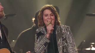 Dierks Bentley ft. Brandi Carlile - Travelin&#39; Light (Live at the 54th ACM Awards)