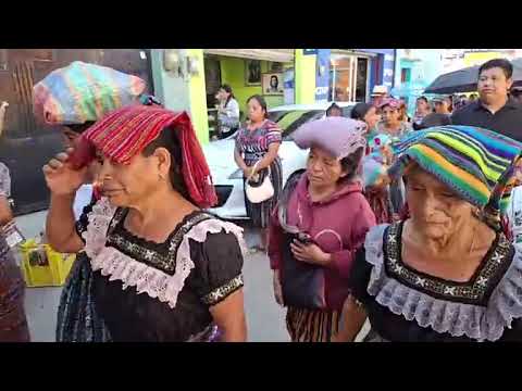ENTIERRO - CRISTINA ALVAREZ MENDOZA / SANTA MISA EN LA IGLESIA CATEDRAL DE SANTA CRUZ DEL QUICHE