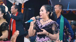 Download lagu 12 LARASATI // TAYUB GIYANTINI CS & WARTI CS LIVE DIRUMAH MALA Tayub Penghormatan TUAN RUMAH mp3 Download lagu 12 LARASATI // TAYUB GIYANTINI CS & WARTI CS LIVE DIRUMAH MALA Tayub Penghormatan TUAN RUMAH mp3