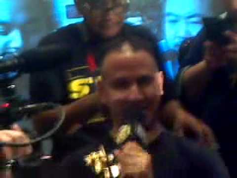 Alex Jebailey getting his head shaved at CEO 2013