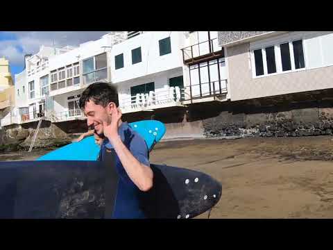 Madalina si Alin discovering surf in el Médano