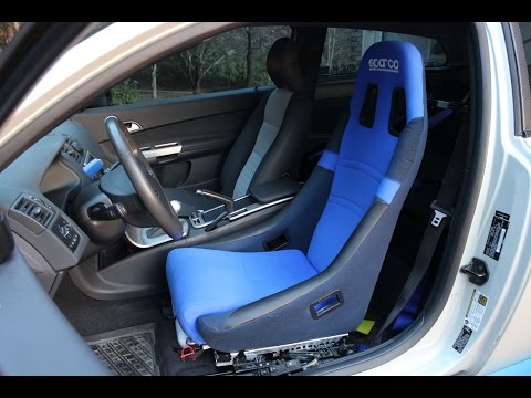 Volvo C30, Front Seat Removal