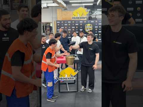 Akimbo vs Jamshid 😱 armwrestling