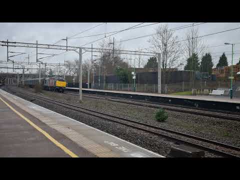 37884 3Q41 with Orion 768001&326001 Lichfield TV