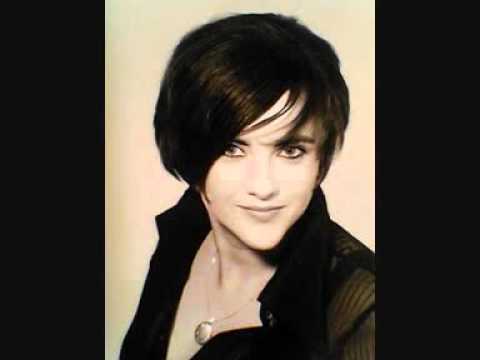 Emma Reynolds - Innocent Days