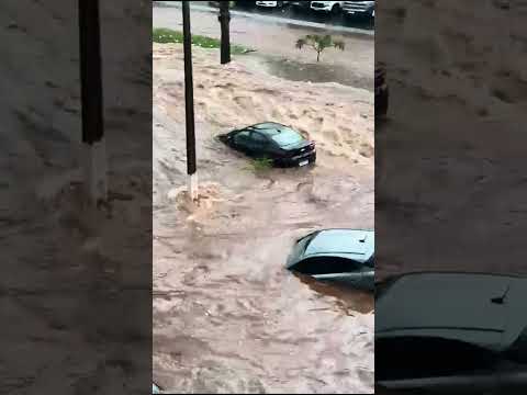 chuva em rio verde goias destrói a vida em vinte minitos.#chuva#rioverdegoias