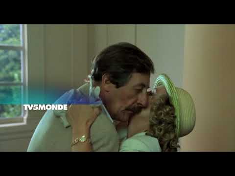 [TRAILER] Le bal des casse pieds (English subtitles)