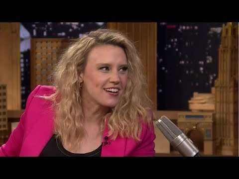 ‘Saturday Night Live’ Skit Mocks Laura Ingraham Speaking About The 'Caravan Of Migrants'