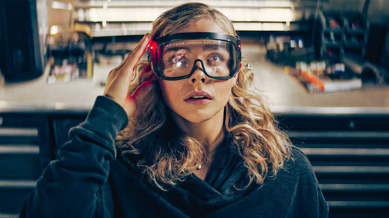 GAROTA ENTRA EM UMA REALIDADE AUMENTADA, MAS É LEVADA PARA FUTURO PARA MATAR PESSOAS REAIS!