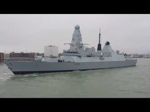 Hms Defender sailing out of HMNB Portsmouth 4/2/2019