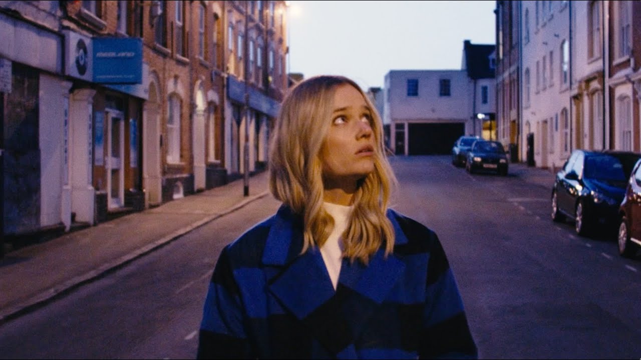 Florrie — Kissing In The Cold