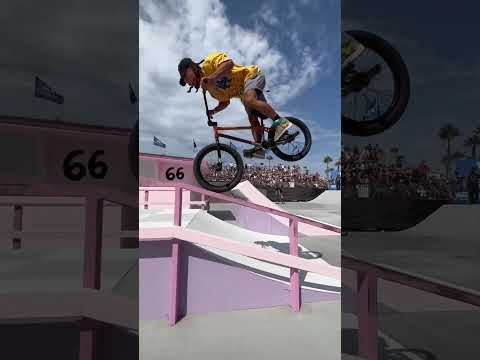 I can't believe I got this, best trick at the #vanswafflecup #shorts