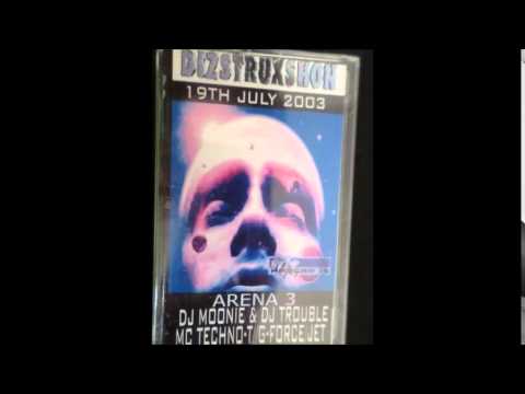 hangar 13 @ dizstruxshon 19th july 2003