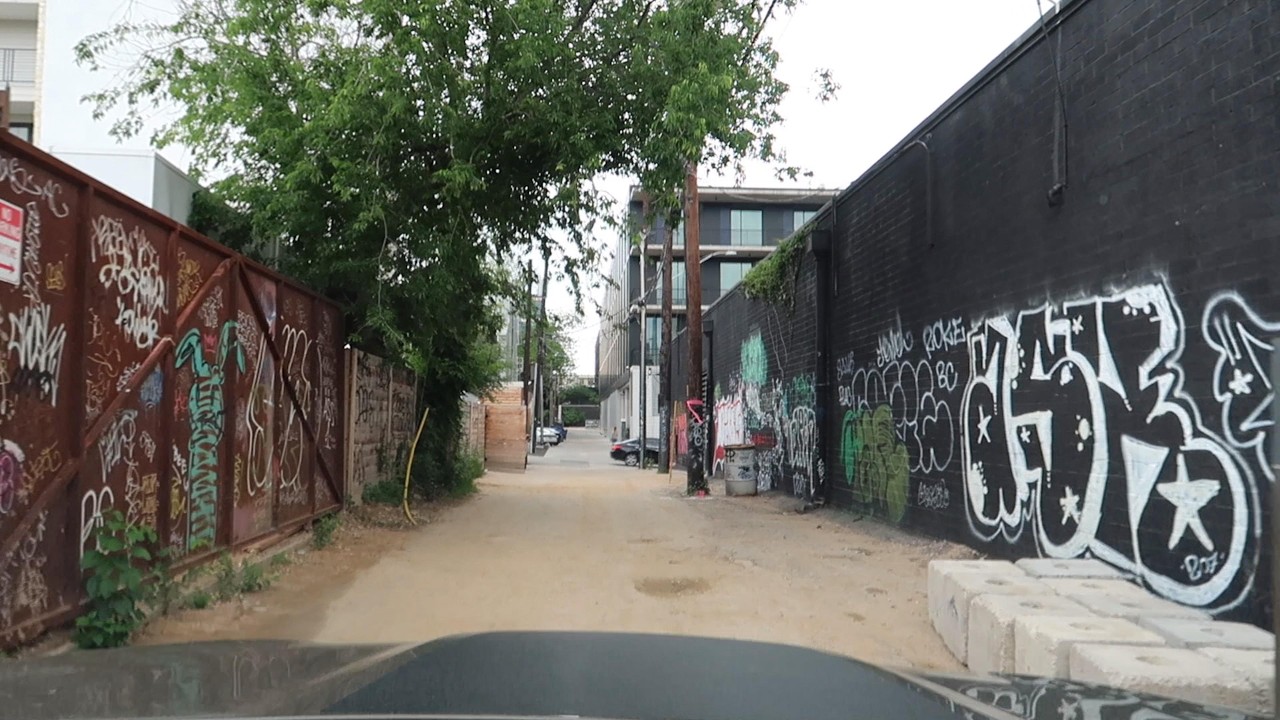 EXPLORING THE STREETS OF AUSTIN TEXAS / THE STATE CAPITAL