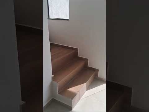 Lindo sobrado de esquina para venda em São Lourenço - MG.