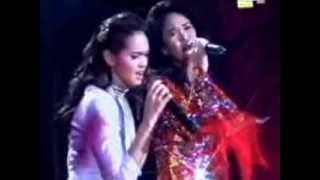 Download lagu Azlina Aziz & Siti Nurhaliza - Medley (Wajah Siapa Di Hatimu / Mencari Mimpi) mp3