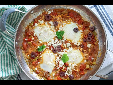 Easy Shakshuka with Pasta Sauce and Leeks Recipe