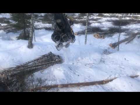 aivot narikkaan ja aukon tekoon -Ponsse scorpion