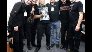 Riblja Čorba - 01 - Ravnodušan prema plaču (uživo BG Arena)