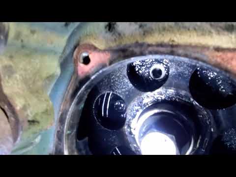 DETROIT 60 SERIES PULL HEAD AND CAM SHAFT PART 2 OF 10 VIDEOS
