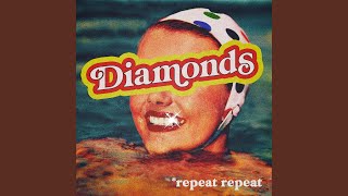 Kadr z teledysku Diamonds tekst piosenki *repeat repeat
