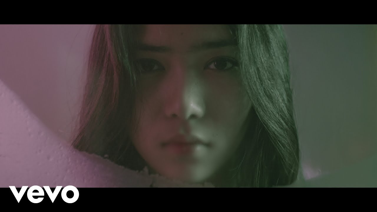 Isyana Sarasvati - Winter Song (Music Video)