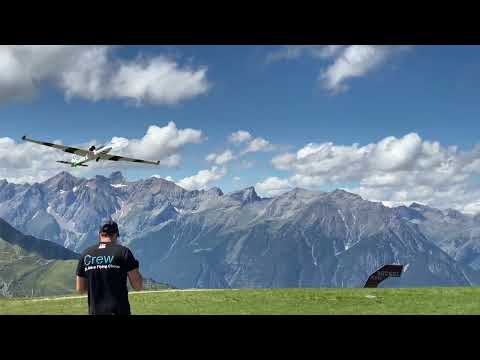 Landung auf 2400m Höhe, im Idealfall, oder Wanderung :-)