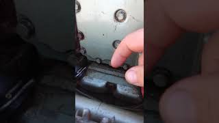 Replacing 1978 v4 evinrude 85hp thermostats explained