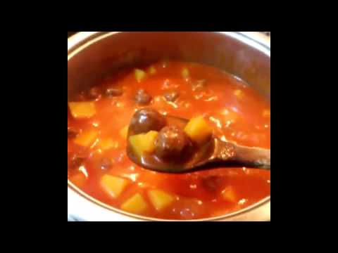 Turkish Food Recipe; Köfteli Patates Yemeği / Potato and meatballs in tomato sauce