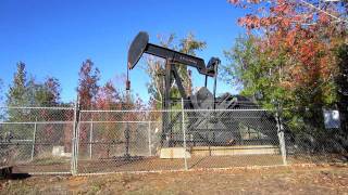 preview picture of video 'Bethlehem Pumping Unit in Clarksville City, Texas'