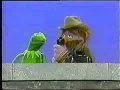 Sesame Street Kermit And Forgetful Use The Telephone