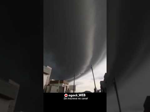 Nuvens carregadas anunciam a chegada de muita chuva em Astolfo Dutra #shortvideo #yutubeshorts