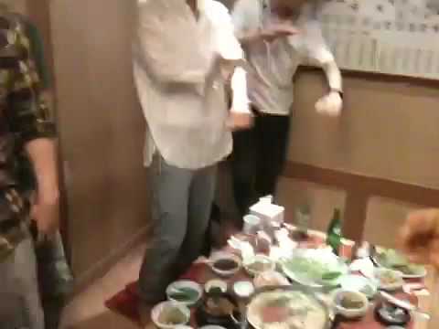 100725 Heechul's Twitter Video Update (2)