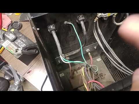 Schumacher SE-2352 200A Car Starter 35A/2A Battery Charger Update 1: Inspection & Test Charge