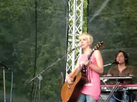 Aneta Langerová - Skvělej nápad - Dětský den Na Petynce