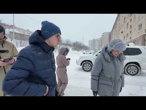 Мэр Магадана проверила работу подрядчика по расчистке снега на Пионерном и Солнечном