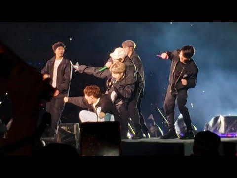 190607 Anpanman @ BTS 방탄소년단 Speak Yourself Tour Stade de France Paris Concert