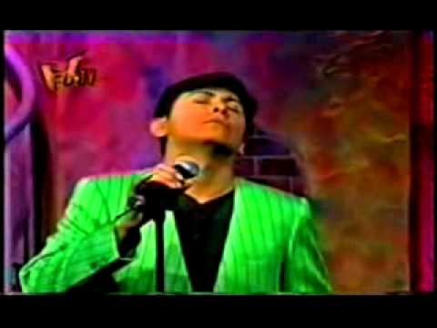 Alvaro Torres - de que me sirve quererte.avi