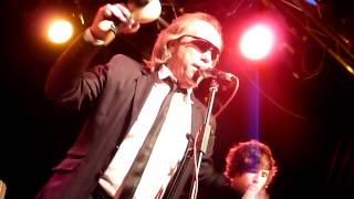 The Pretty Things - Roadrunner / Don't Bring Me Down, Colne (UK) 2010.