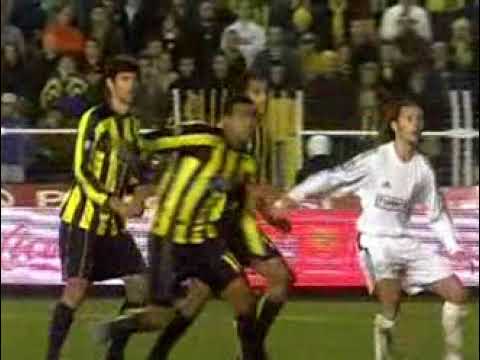 Türkiye Süper Ligi 2003/2004 Sezonu 12. Hafta Fenerbahçe: 3 Çaykur Rizespor: 1