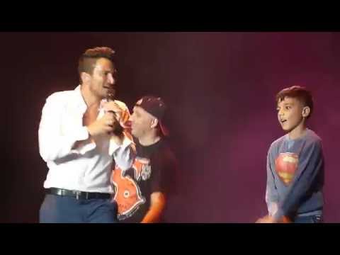 Peter Andre & Junior - 'Mysterious Girl' Rochester 16.07.15