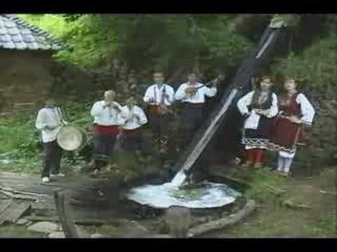 Macedonian traditional song "Mesecino Careva Devojko"