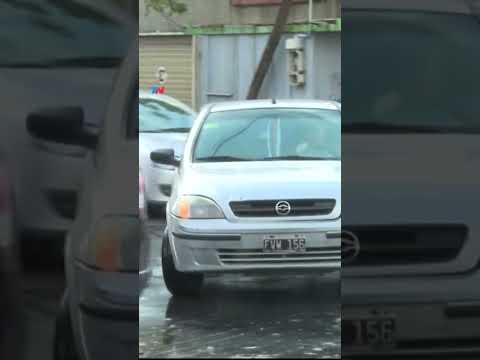 TEMPORAL EN EL AMBA I Una fuerte tormenta eléctrica inundó calles de Avellaneda, Lanús y Temperley