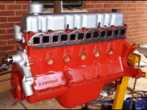 Part 2 Australian Chrysler Valiant Hemi 6 Pull Down. Response to UTG Chrysler 6 video. - Bottom End