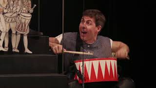 Raphael Grosch als Oskar Matzerath in "Die Blechtrommel"