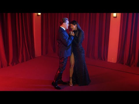 Ana Bárbara y Cristian Castro - De Vez En Cuando (Video Oficial)