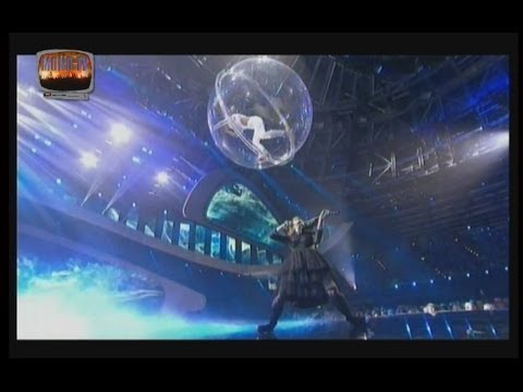 LINDSEY STIRLING - Crystallize (Die Helene Fischer Show 2013) [HD]