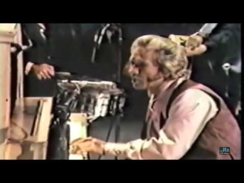Marty Robbins - Begging To You (Ryman Auditorium in Nashville - 1971)